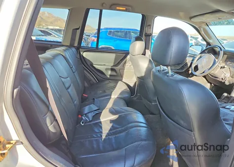 2004 Jeep Grand Cherokee Laredo z USA, uszkodzony, nr VIN 1J4GW48N24C408924